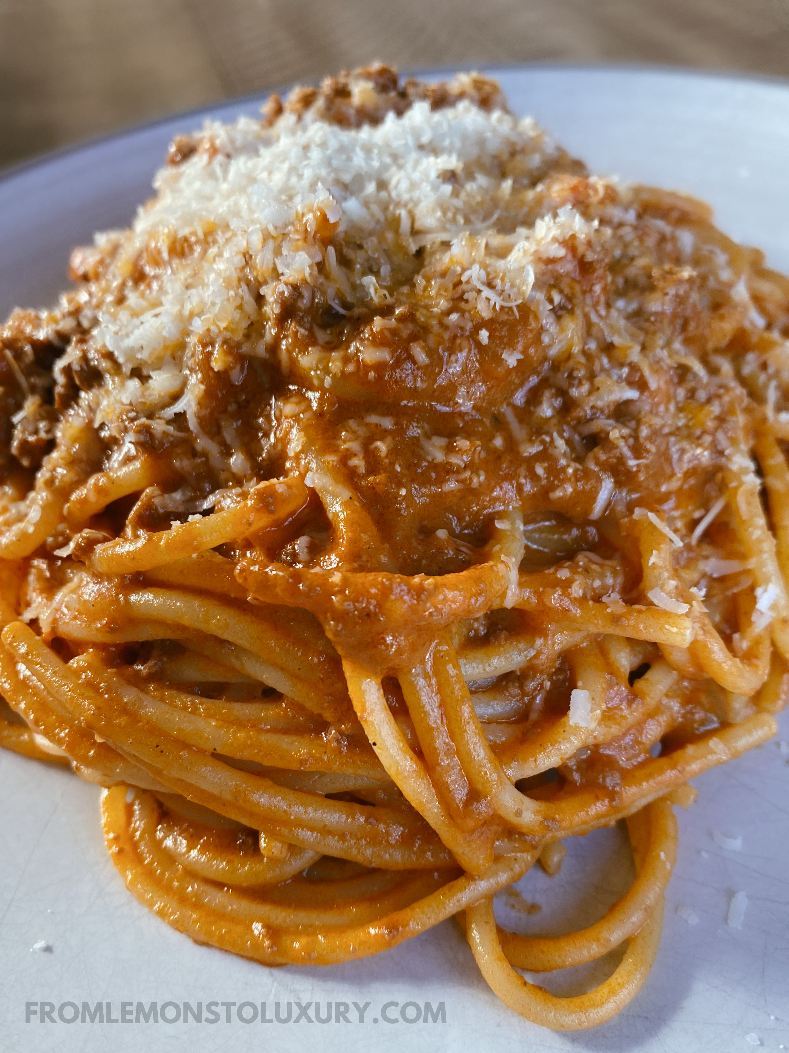 Budget-Friendly Fast Bolognese: Pantry Staples & Rich Flavor